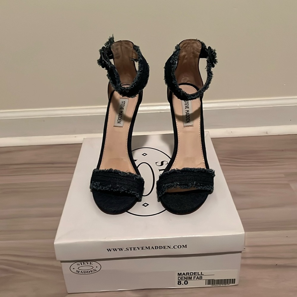 Steve Madden denim heel